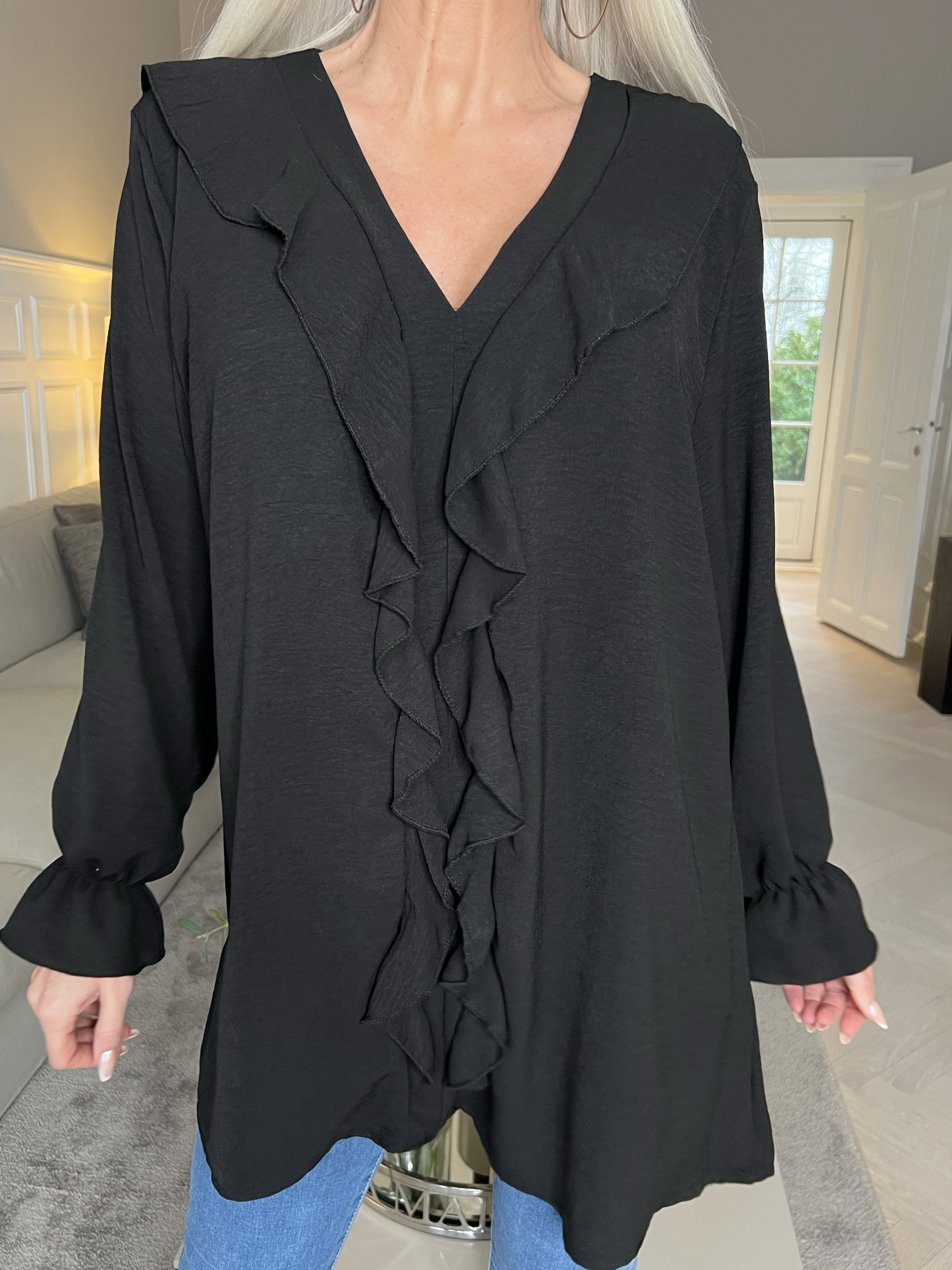 Ava - Söt tunika med volanger